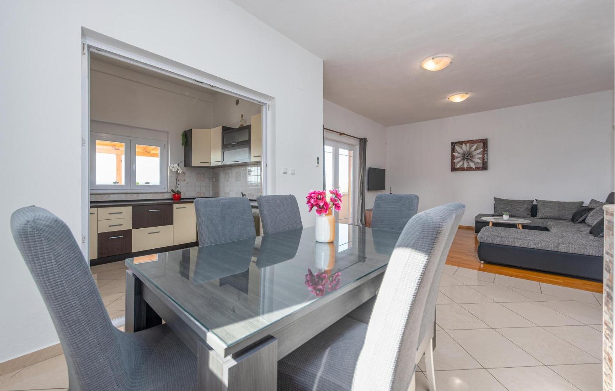 Beautiful Apartment In Maslenica With Kitchen Bagian luar foto